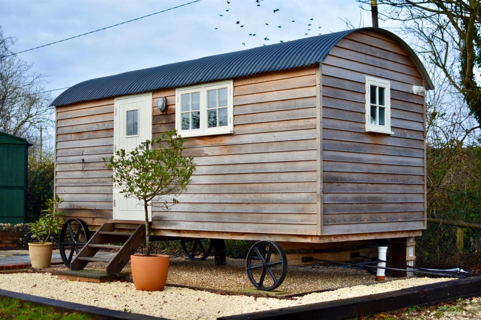 The Deer Hut Apartment Burpham Екстериор снимка