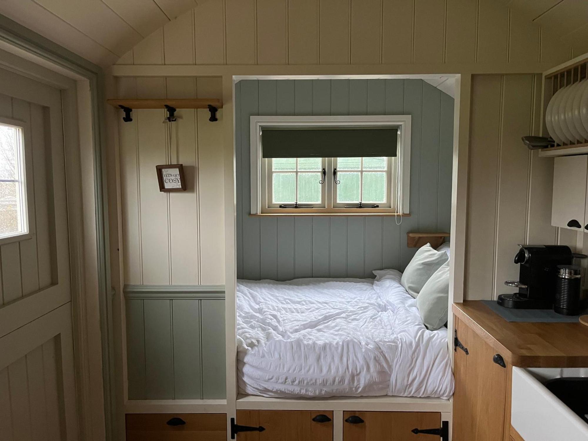 The Deer Hut Apartment Burpham Екстериор снимка