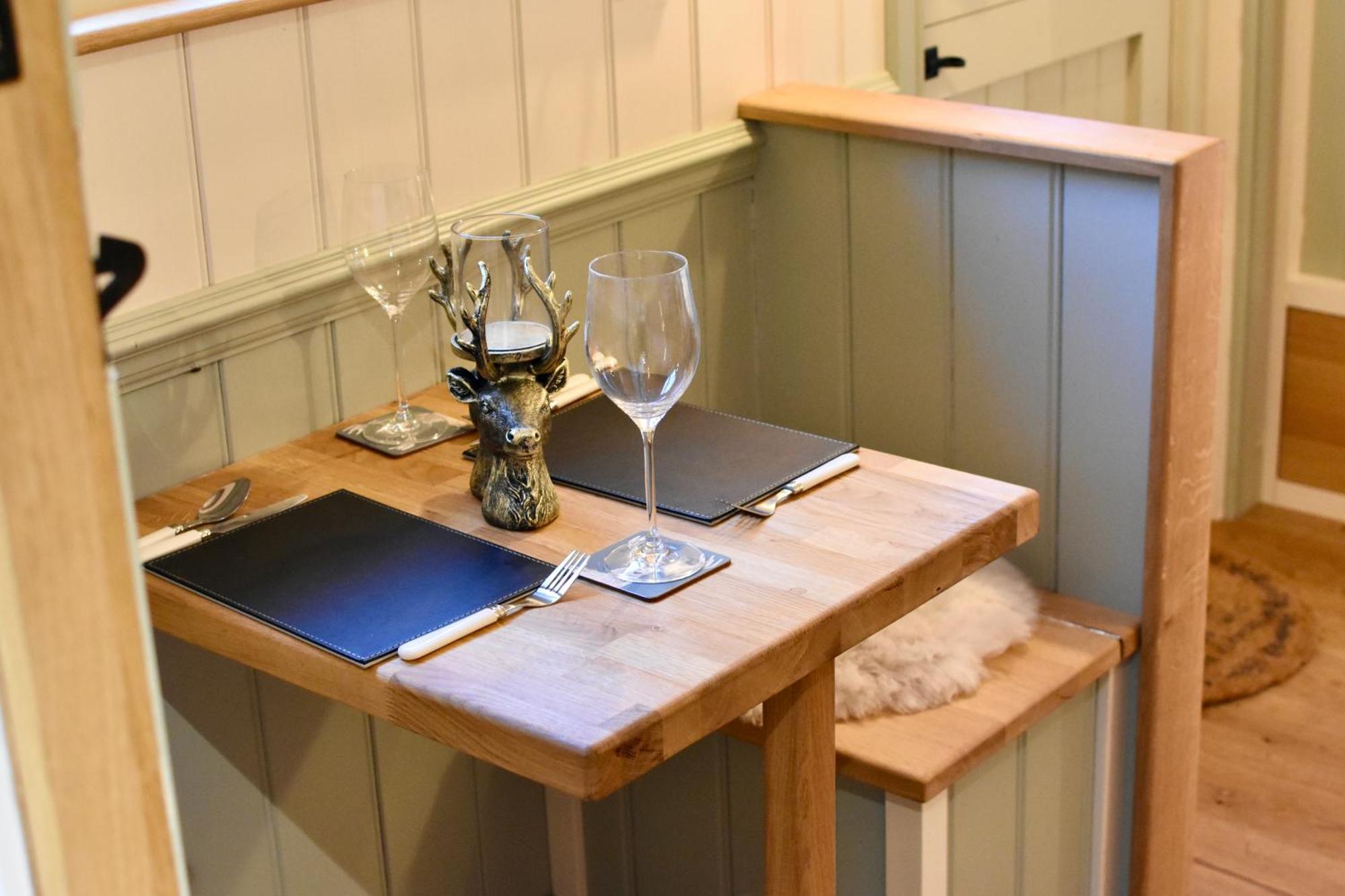 The Deer Hut Apartment Burpham Екстериор снимка