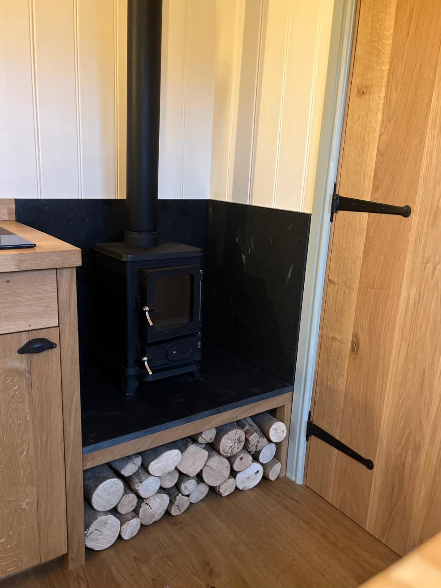 The Deer Hut Apartment Burpham Екстериор снимка