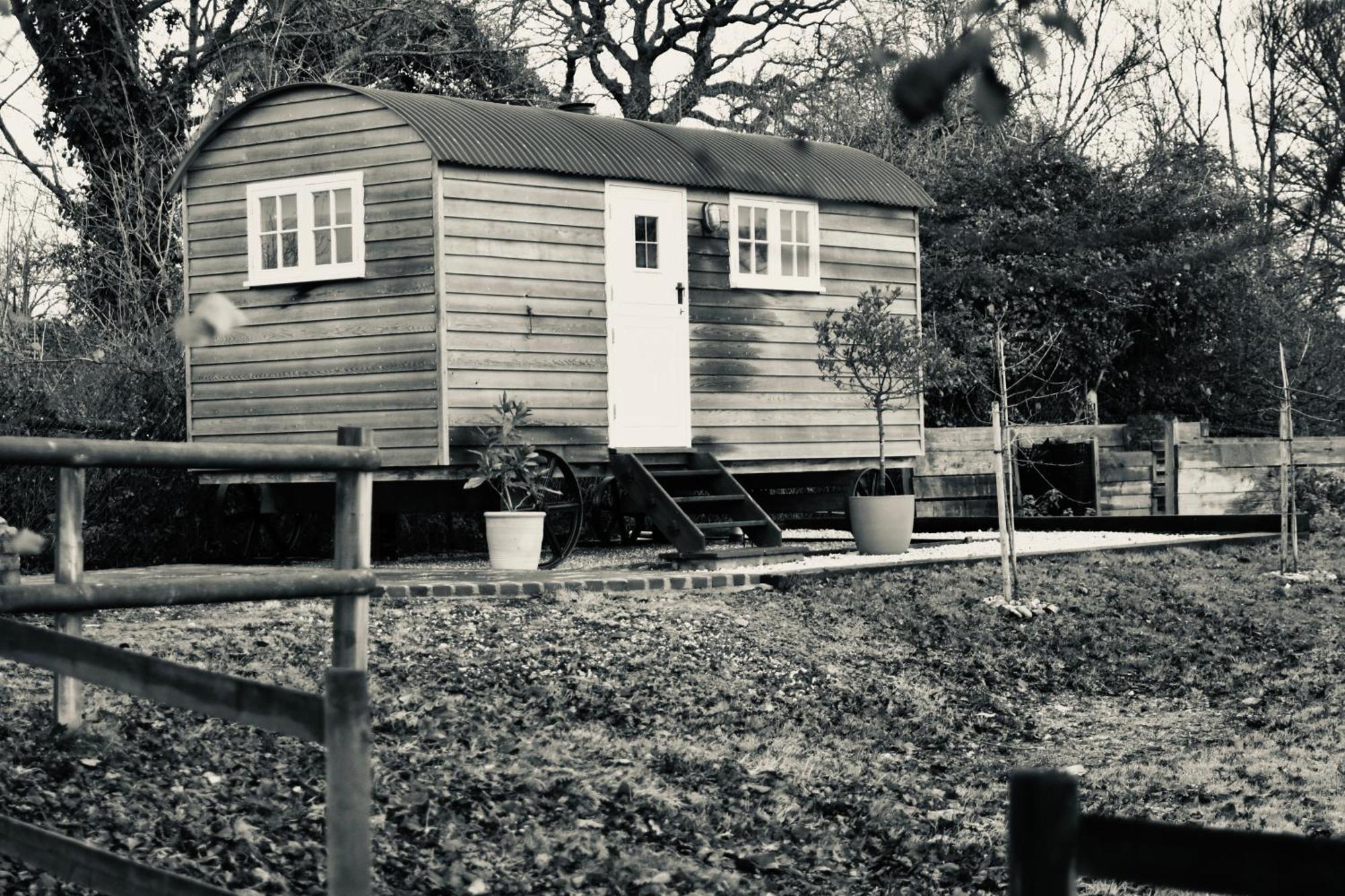 The Deer Hut Apartment Burpham Екстериор снимка